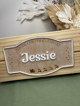 Load image into Gallery viewer, Christmas Crates - Special Delivery Plaque