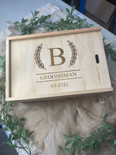 Load image into Gallery viewer, Groomsmen Proposal Box