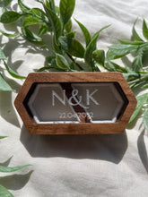 Load image into Gallery viewer, Wedding Ring Case