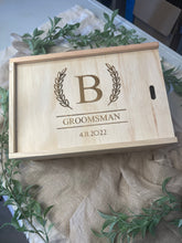 Load image into Gallery viewer, Groomsmen Gift Box
