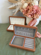 Load image into Gallery viewer, Personalised Jewellery Box
