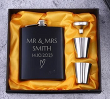 Load image into Gallery viewer, Whisky Flask Wedding Set
