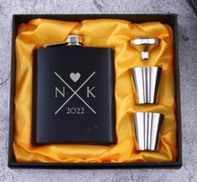 Load image into Gallery viewer, Whisky Flask Wedding Set
